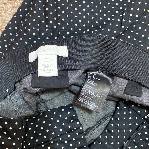 H&M size 6 ankle Trouser, black w cream polka-dots - Picture 2 of 7